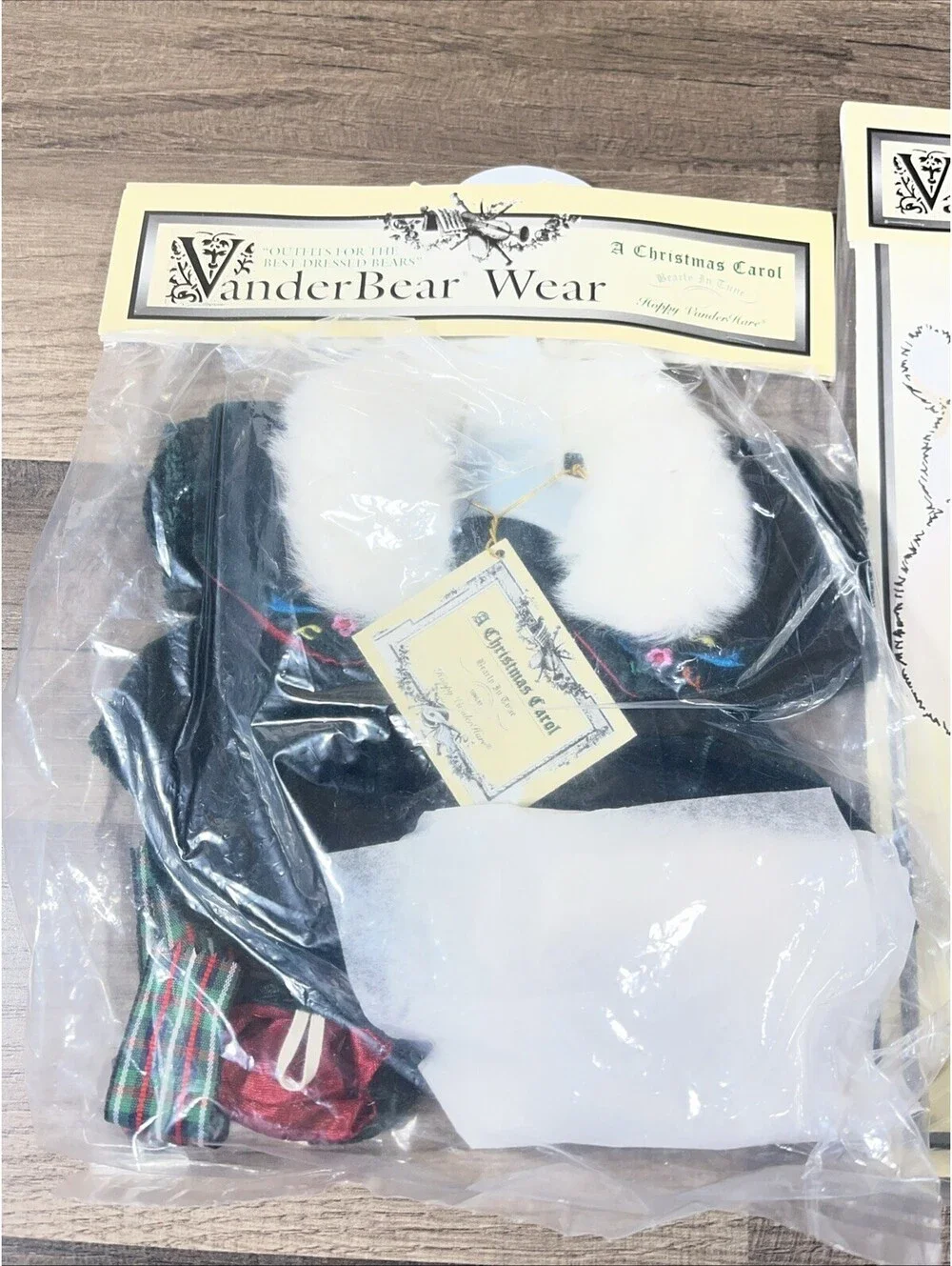VanderBear Wear A Christmas Carol Outfits Muffy VanderBear NIP 1996